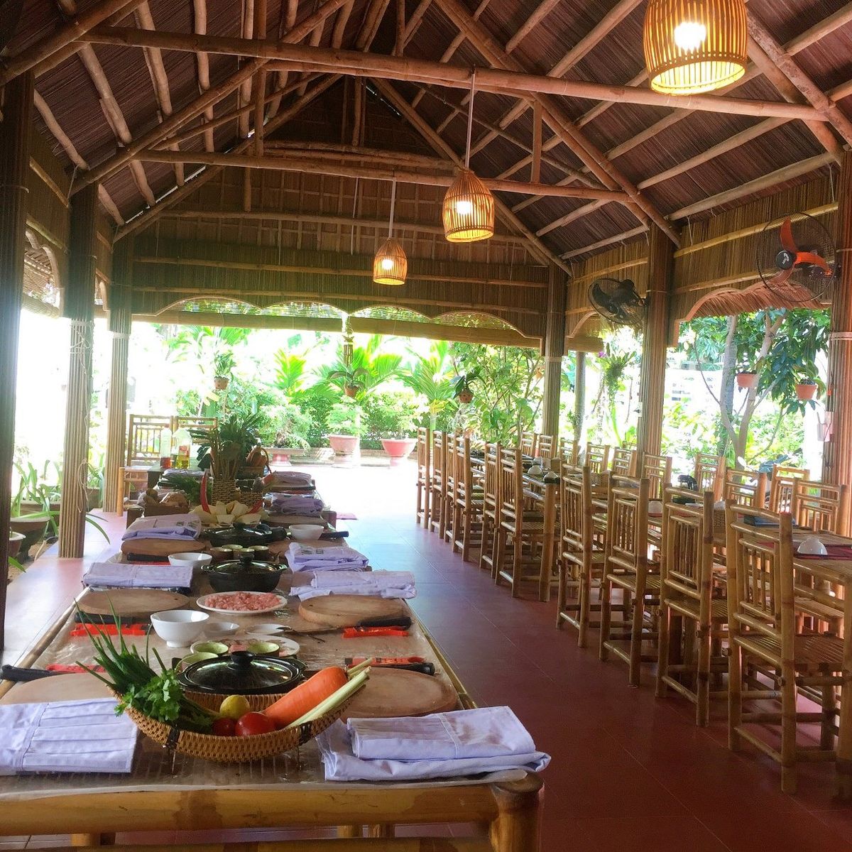Marché local vietnamien, bateau-panier, pêche et expérience culinaire