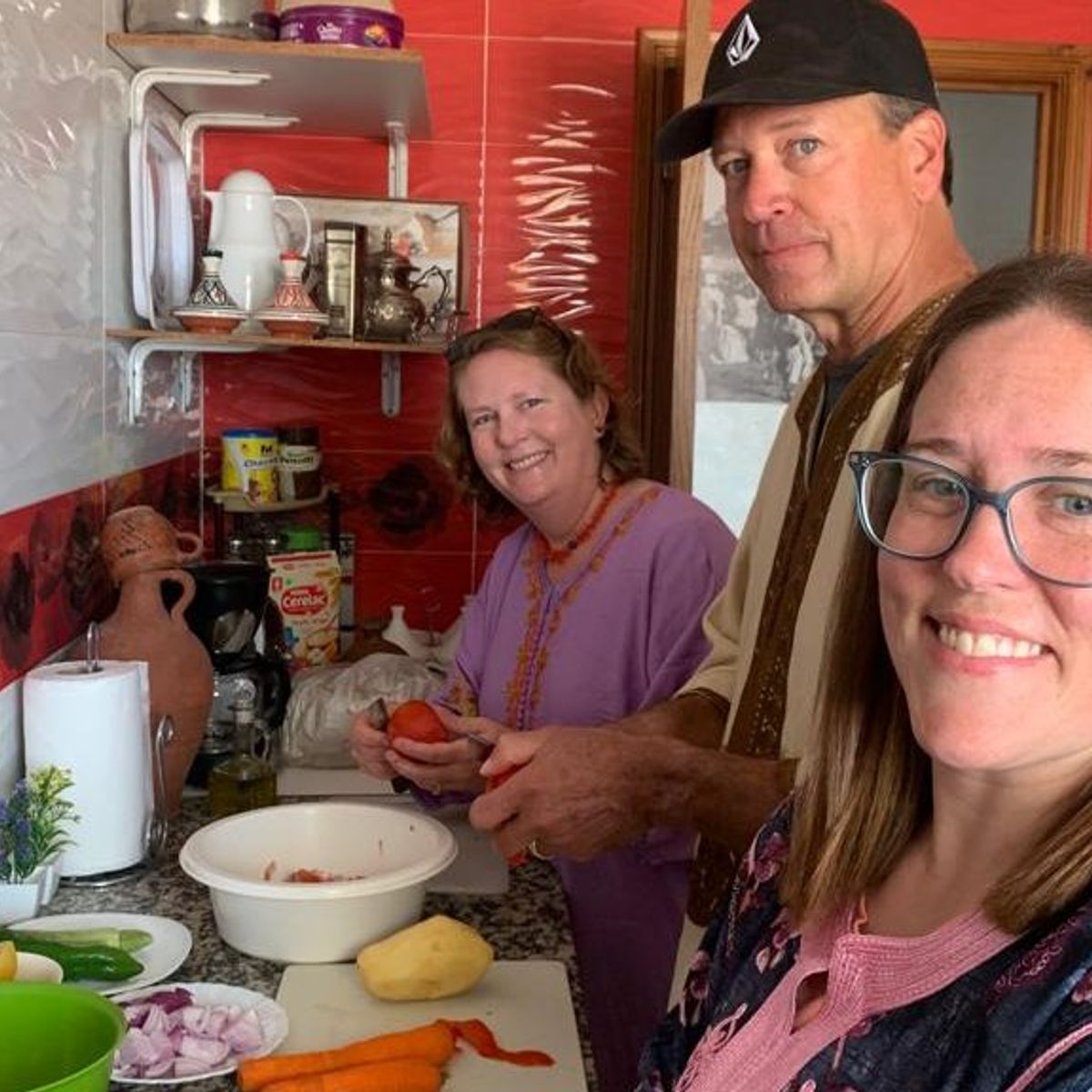Market Tour and Moroccan Cooking Experience with Rababe Family