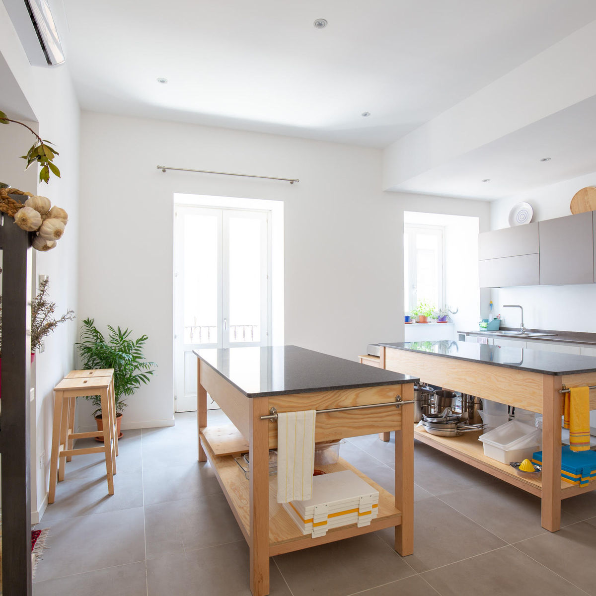 Sicilian Cooking Class with Mercato Del Capo Market Tour