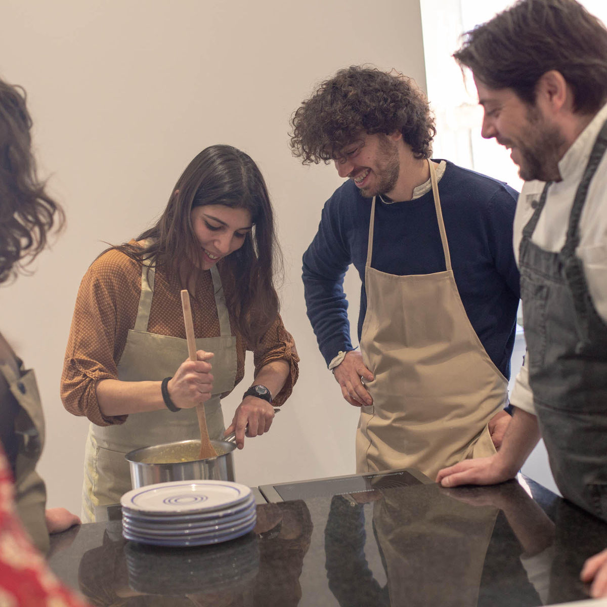 Sicilian Cooking Class with Mercato Del Capo Market Tour