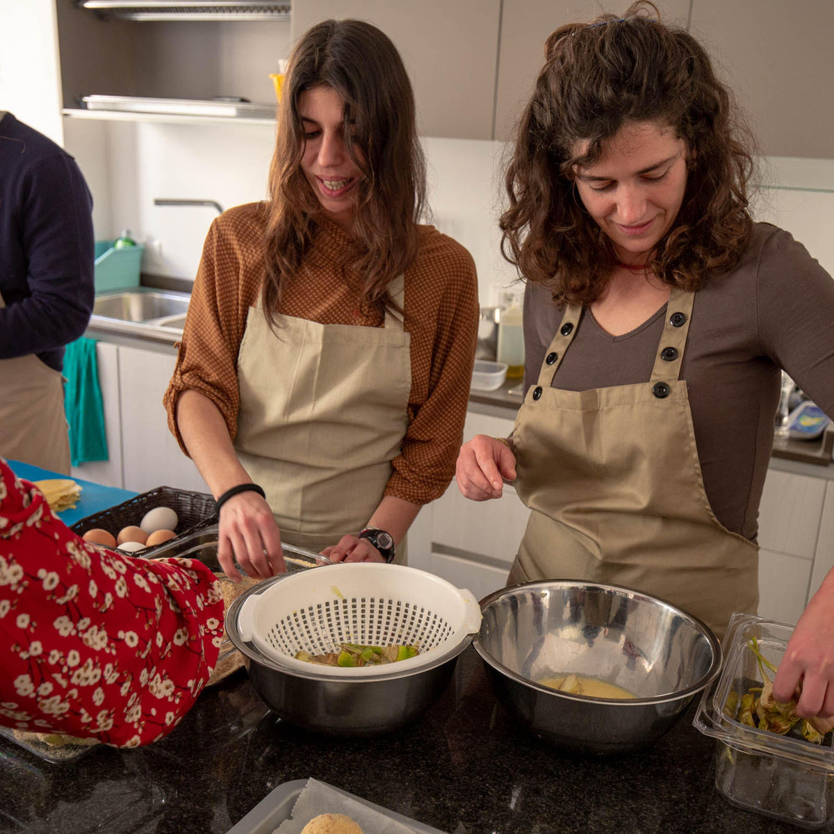 Sicilian Cooking Class with Mercato Del Capo Market Tour