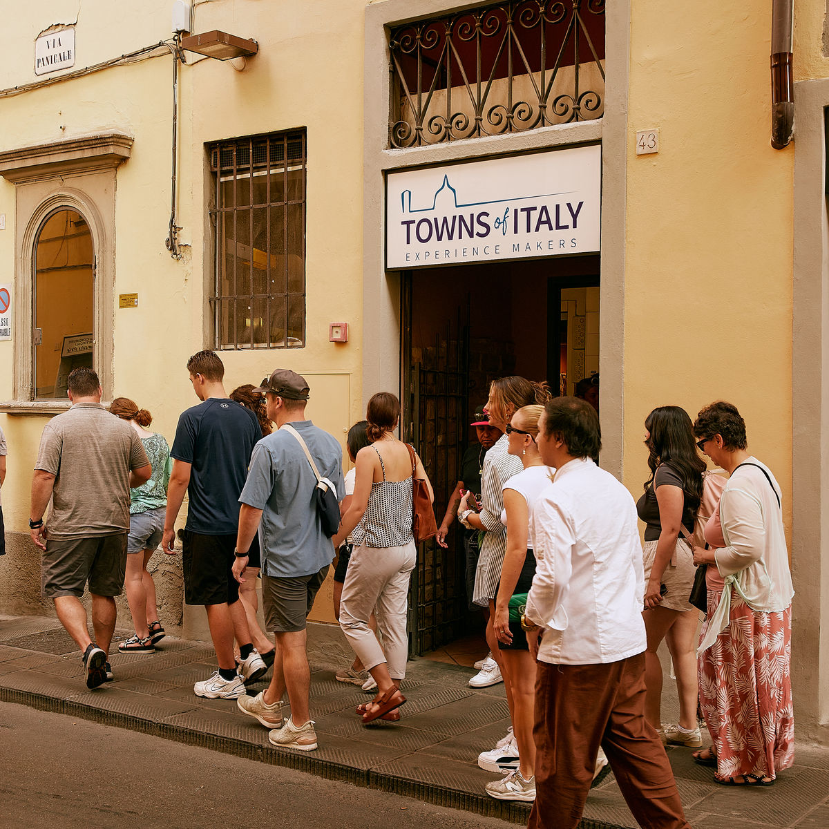 Tuscan Market Tour with Pasta Class, Tiramisu, and Wine Tasting