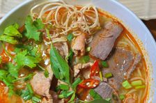 Corso di cucina tradizionale a Da Nang con 5 piatti e visita al mercato.