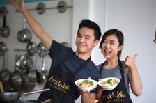"Wähle deine 3 Lieblingsgerichte und lerne vom Brass Wok Küchenchef!"