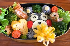 アニメ風弁当：新鮮な食材でキャラクター弁当を作ろう