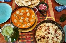 Akasha Indian Cooking Class with a Neighborhood Walk