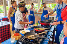 Authentic Balinese Cooking Class with Market & Rice Field Experience