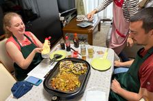 Authentisches japanisches Okonomiyaki- und Yakisoba-Kocherlebnis