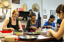 Bangkok's Best Flavors: Cooking Class and Market Tour (Vegetarians Welcome)