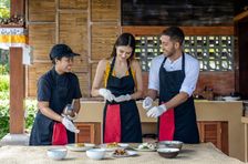 Balinese Market Tour & Private Cooking Lesson at Wapa di Ume Ubud