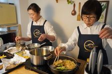 Smaken van Osaka: Kookworkshop aan huis met 2 menukeuzes