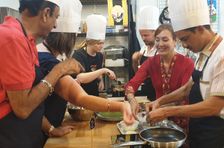 Masak Masakan Klasik Singapura & Kunjungi Pasar Basah Lokal