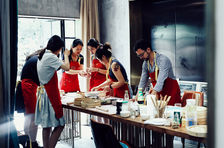 Divertida clase de cocina de dim sum con un apasionado chef local.
