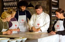 Authentic Pizza Making Class in Rome Near the Vatican