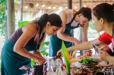 Clase de cocina en Hoi An con visita al mercado y paseo en barco de mimbre.