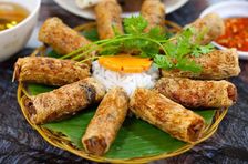Hoi An Walking Tour and Cooking Class in Local Village