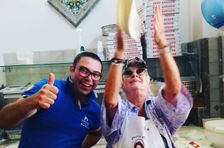 Membuat Pizza di Taormina