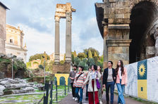 Rome VIP Dinner Experience: Truffle, Wine & Exclusive Trevi Fountain View
