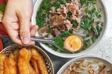 Small Group Hanoi Walking Street Food Tour With Real Foodie
