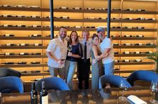 Experiência de degustação de vinhos em Positano com um sommelier para pequenos grupos.