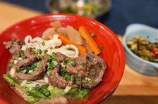 台北市場秘辛與終極牛肉麵體驗