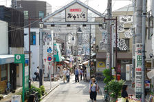 Tokyo Retro Bites: Quaint Yanaka Market Street Food Tour