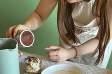 本格的なボロネーゼ風トルテリーニのスープ煮込みとティラミスの調理体験