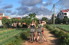Cooking Class with Garden Trip and Herbal Massage in Tra Que Village
