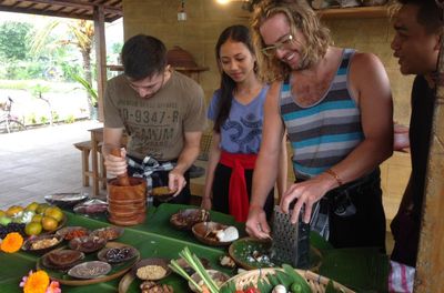 Balinese Heritage Cooking Class with Taman Ayun Temple Tour