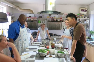 Cook with Chef: Chinese Classic Cooking Class (Wok or Dumpling)