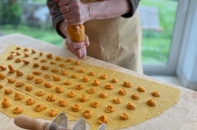 Un'esperienza culinaria con i classici tortelloni di zucca emiliani