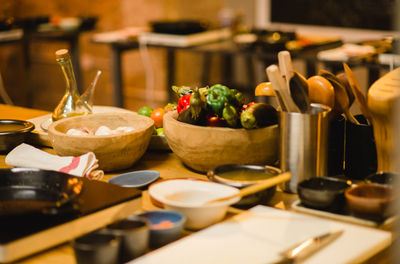 Hands-on Paella Class at The Paella Club Barcelona! - Short Class