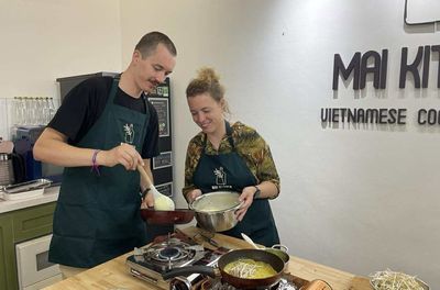 Hanoi: Authentic Vietnamese Cooking Experience in a Private Villa