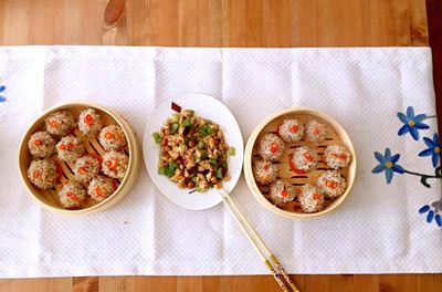 Healthy Sichuan Classic Dish Cooking Class with Market Tour