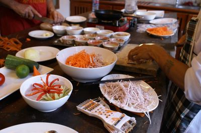 Vietnamese Home Cooking Expert with Market Tour and Boat Trip to Hoai River