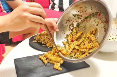 Learn Cold Noodle And Wolf-Tooth Potato At Local House