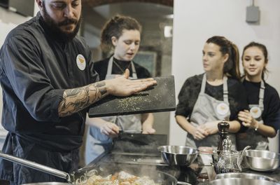 Market Tour and Tuscan Cooking Class in Florence at MamaFlorence Cooking School