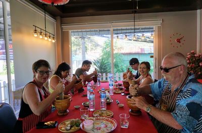 Aula matinal de culinária tailandesa em Phuket com VJ