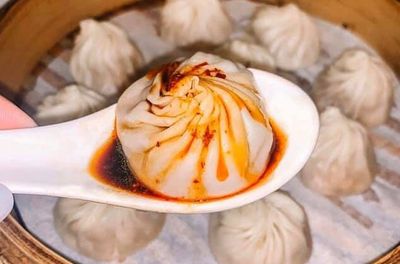 Organic Xiao Long Bao (Soup Dumplings Dim Sum) with Wet Market Walk