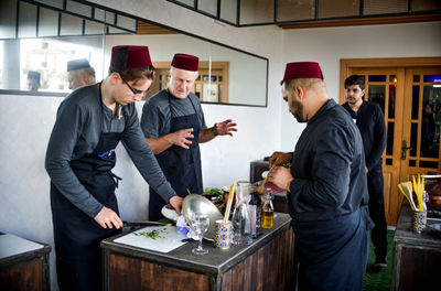 Workshop privato di cucina marocchina con visita al souk.