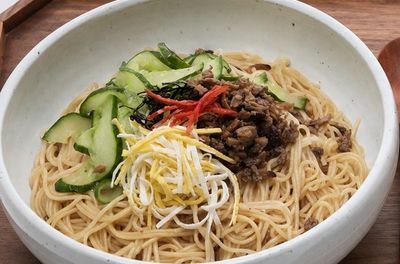 Suwon Experience: Gimbap & Tteok Making in a Hanok with Fortress Picnic