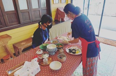 Thai Cooking Class with Morning Market Shopping and Tour in Silom