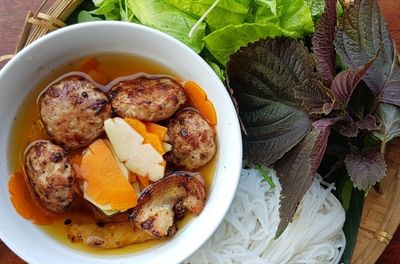 Hoi An Cooking Class with Market Visit and Bamboo Basket Boat Tour