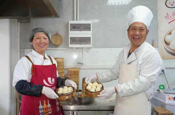 Authentic Hangzhou Bun and Soup Dumpling Making Class with a Local Chef