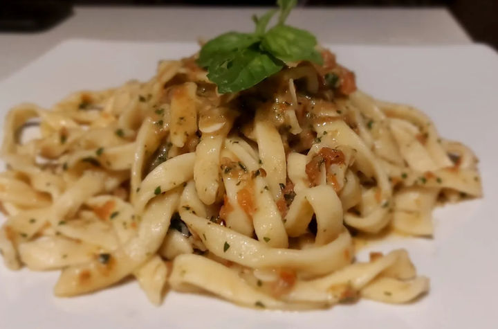 Authentic Sicilian Pasta and Tiramisu Culinary Class in Taormina