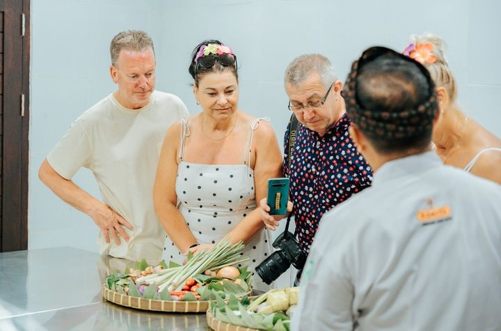 Balinese Cooking Class with a Spice and Herb Garden Visit