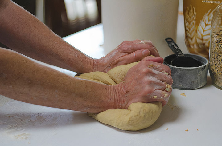 Culinary Class at a Tuscan Villa with Wine and Olive Oil Tasting at a Chianti Winery