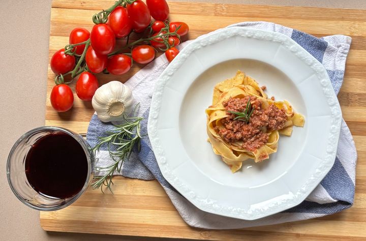 Double the Flavor: Two Types of Fresh Pasta & Tiramisu Experience