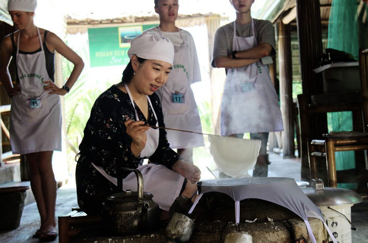 Eco-Friendly Vietnamese Cooking Class with Bamboo Boat and Market Tour