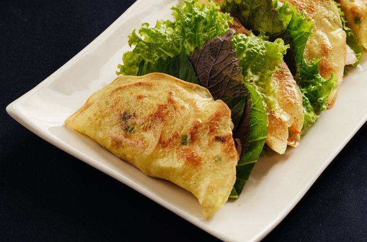 Half-day Gourmet Trip with Hoa Túc Cooking Class